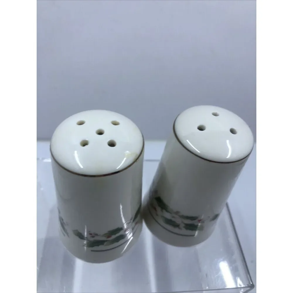 ROYAL LIMITED HOLLY HOLIDAY SALT & PEPPER SHAKER SET